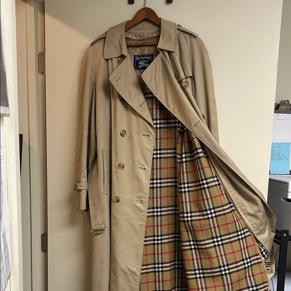 Vintage Burberry Beige Trench Coat with Iconic Check Lining